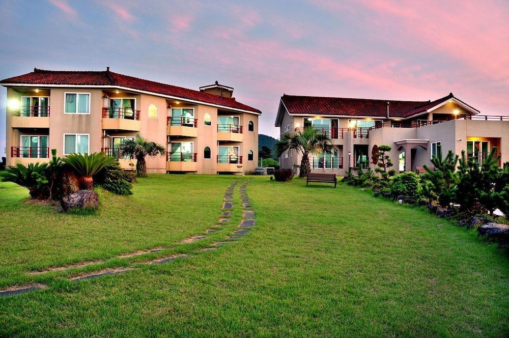 The Haus 1
