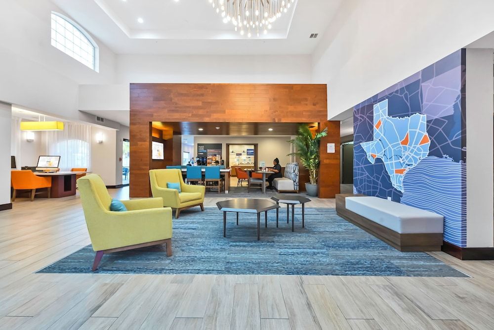 Holiday Inn Express PALESTINE by IHG 2