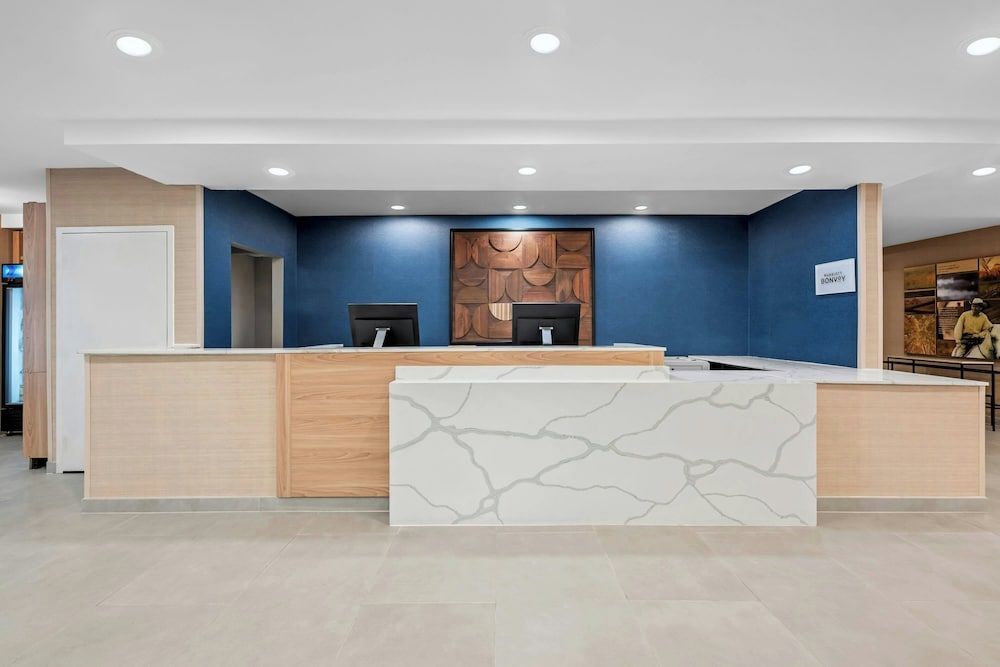Fairfield Inn and Suites by Marriott Gadsden 2