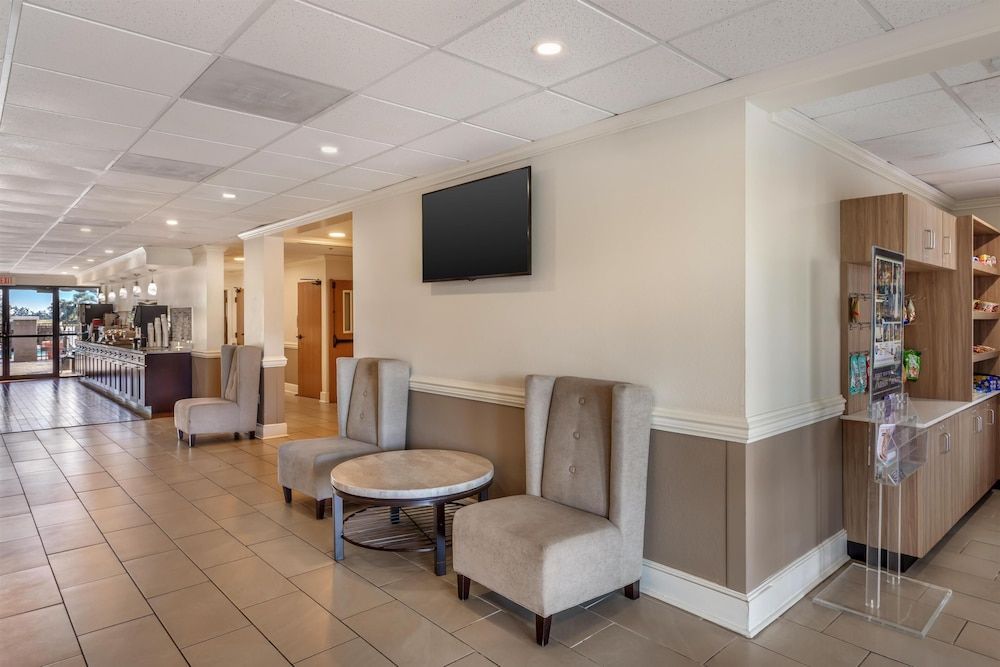 Best Western Plus Madison 2