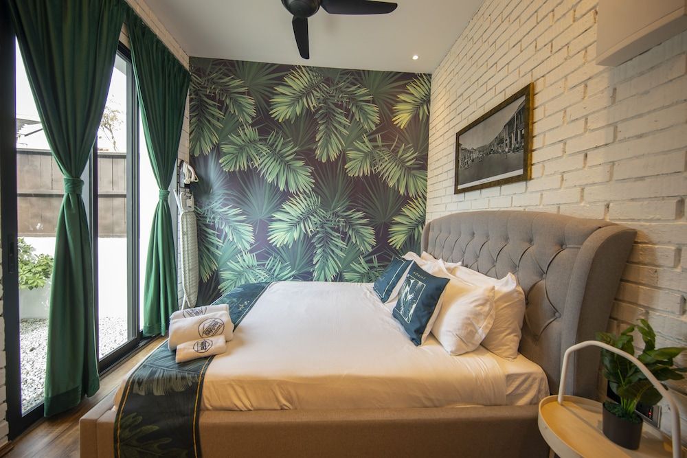 Carnarvon Suites 1