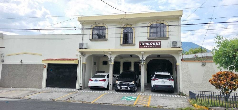Hotel Armonía Hostal 1