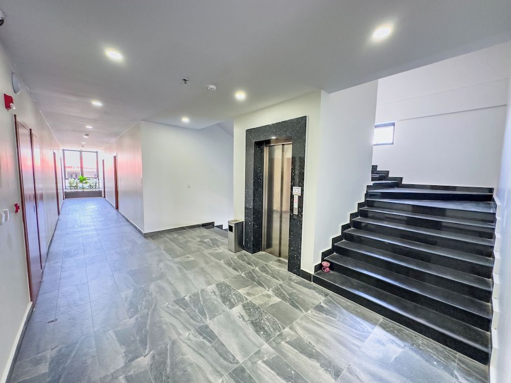 C-Hotel 1