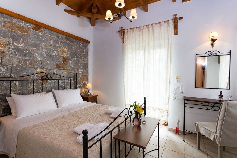 Pleiades seaside residences in Mani 2