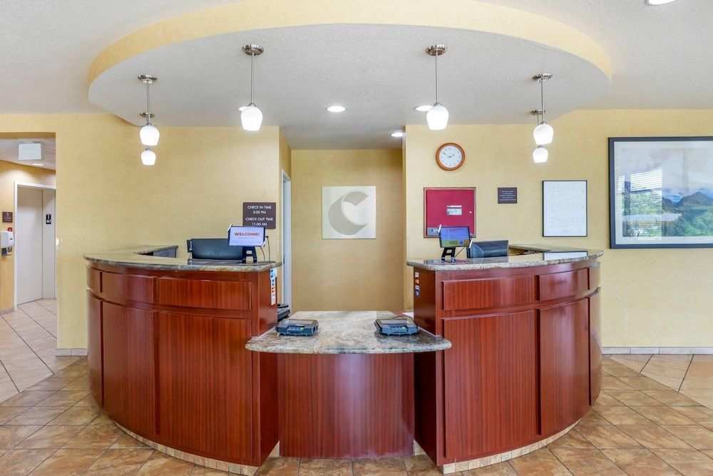 Comfort Suites Longmont 1