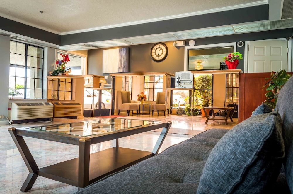 Executive Inn & Suites Sacramento 2