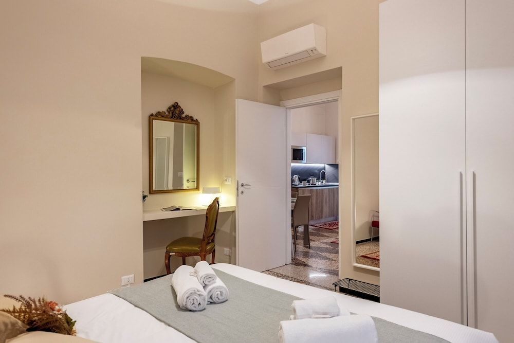Lovely Flat In Genova Historic Center Apartments 1