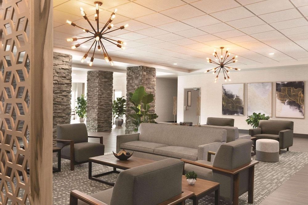 Radisson Hotel Oklahoma City Airport 2