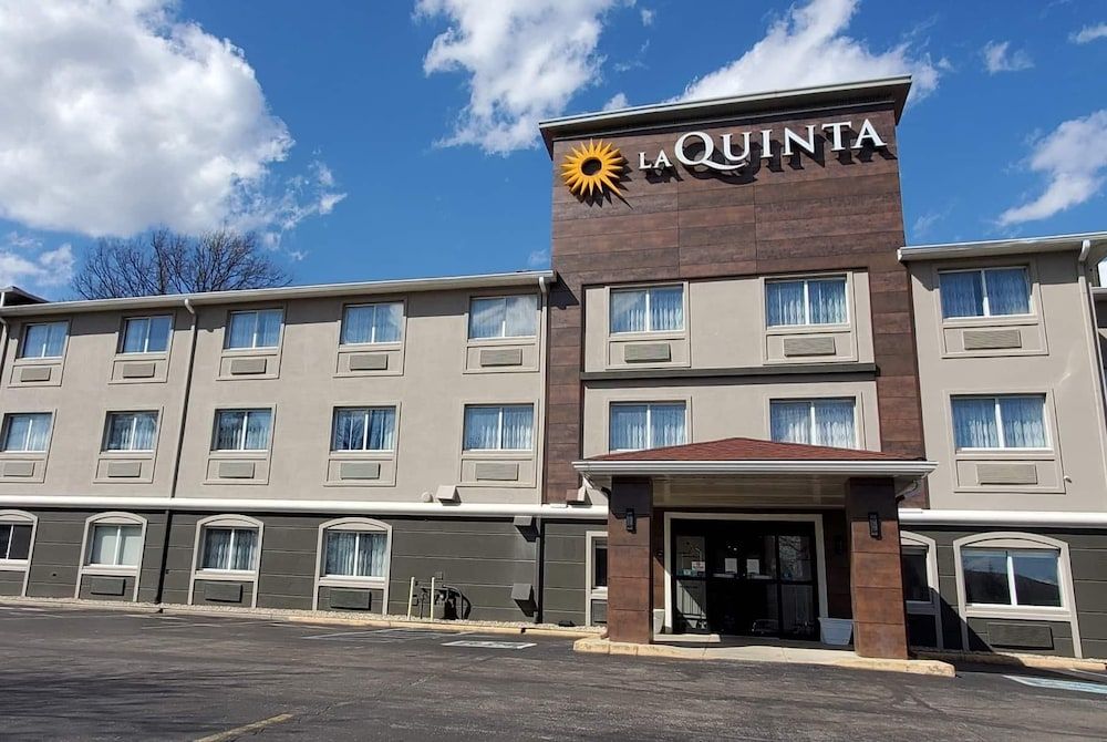 La Quinta Inn by Wyndham Indianapolis North 1