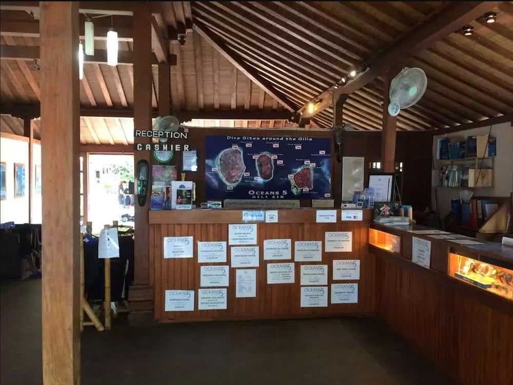 Oceans 5 Dive Resort 2