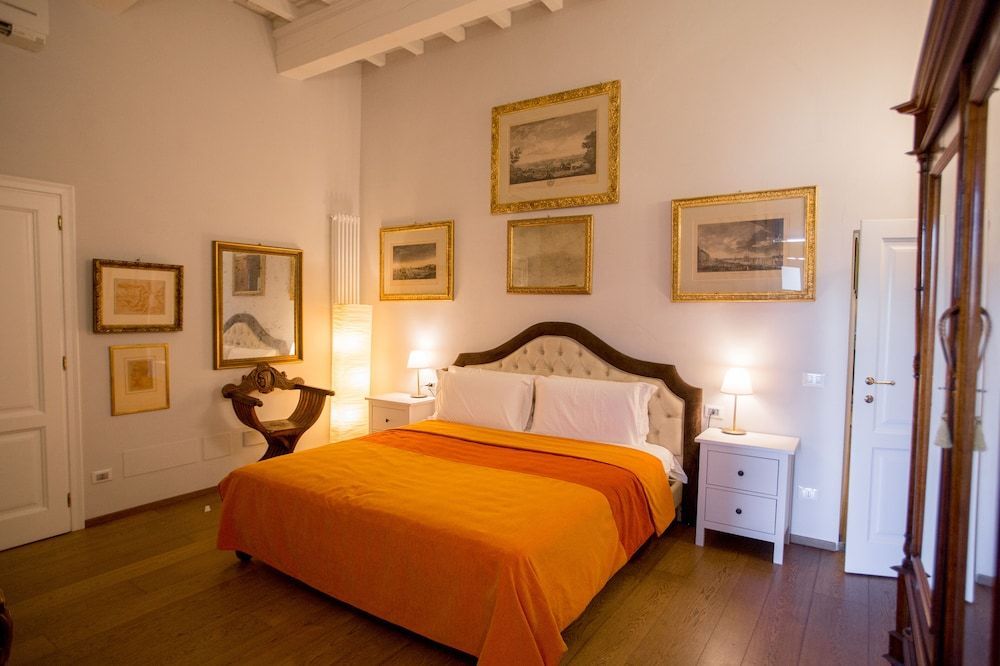Borgo Pinti Suites Le Stanze dei Nobili 2