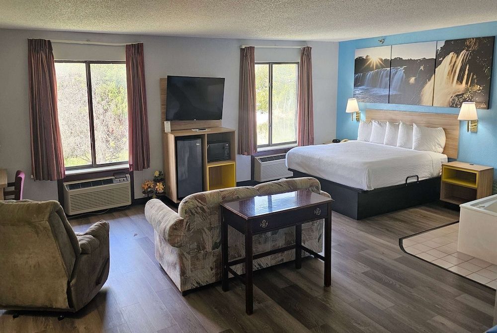 Days Inn by Wyndham Ozark Springfield 2