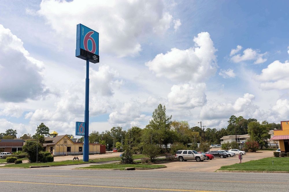 Motel 6-Lufkin, TX 1