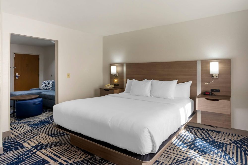 Comfort Inn & Suites Hot Springs Midtown 1