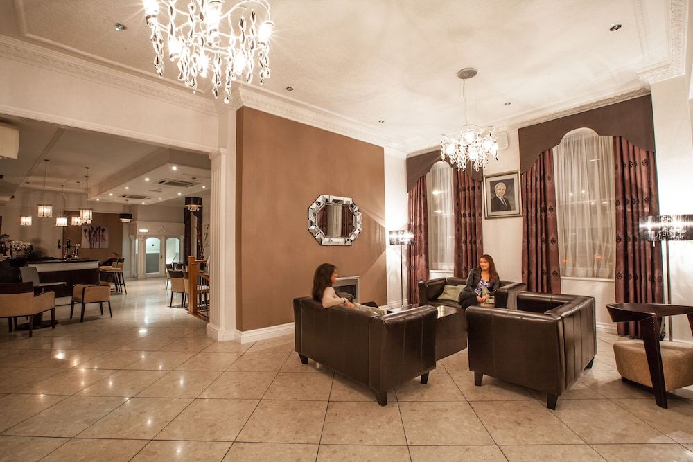 New Continental Hotel; Sure Hotel Collection by Best Western 2