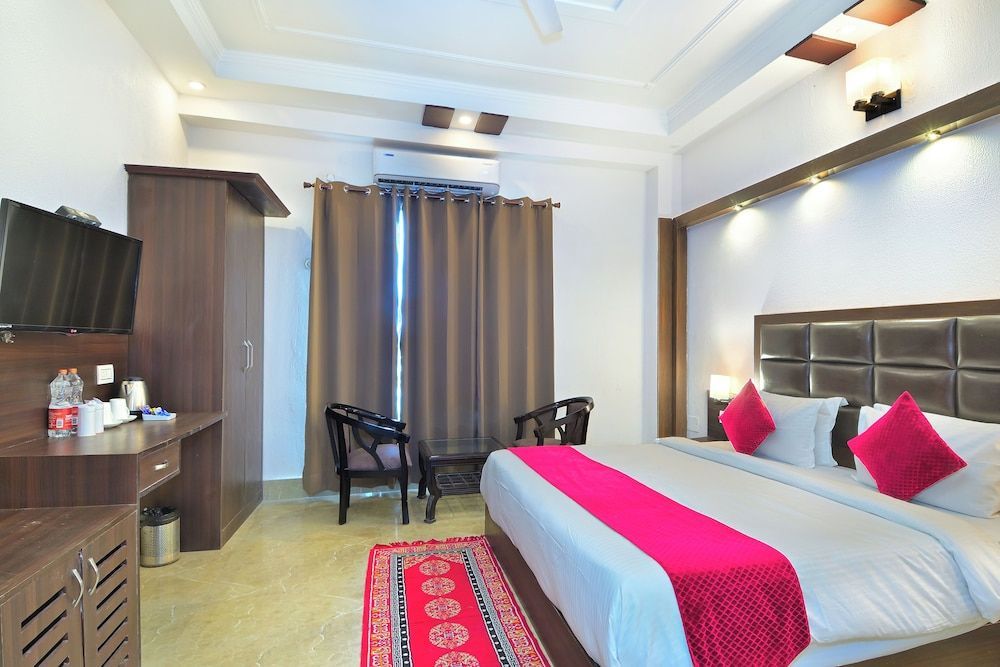LA Riqueza - Rishikesh 1