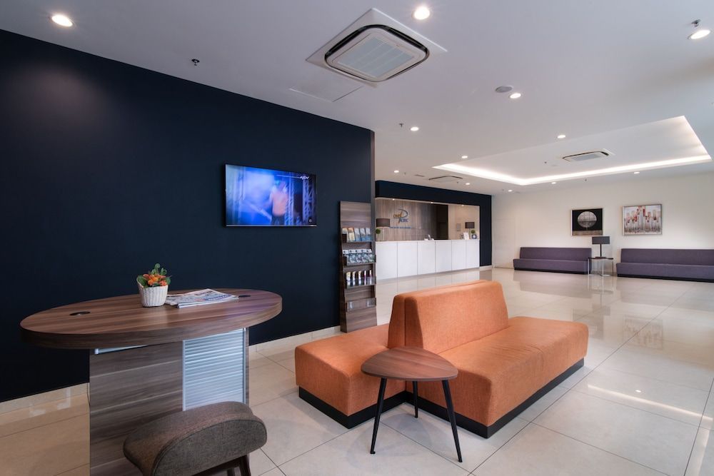One Pacific Hotel and Serviced Apartments 1
