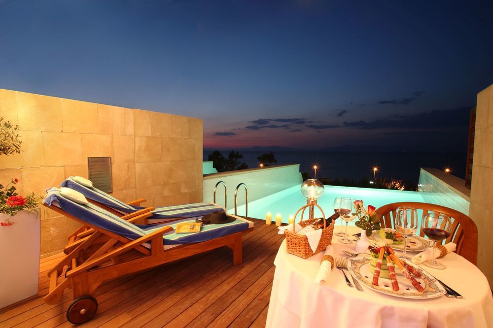 Elite Suites By Rhodes Bay 2