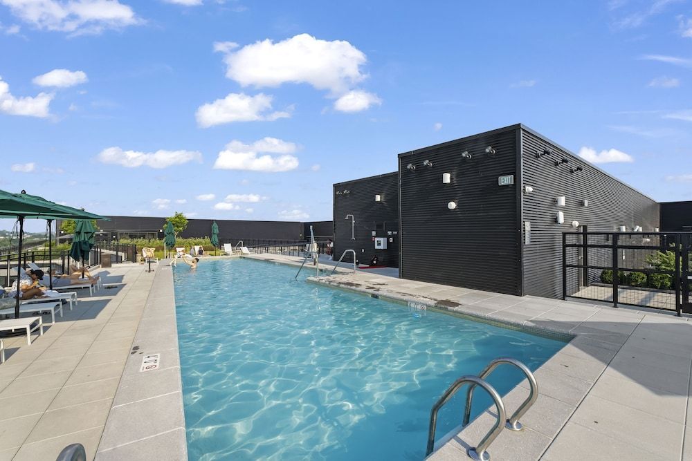 Global Luxury Suites at Capitol Hill 1