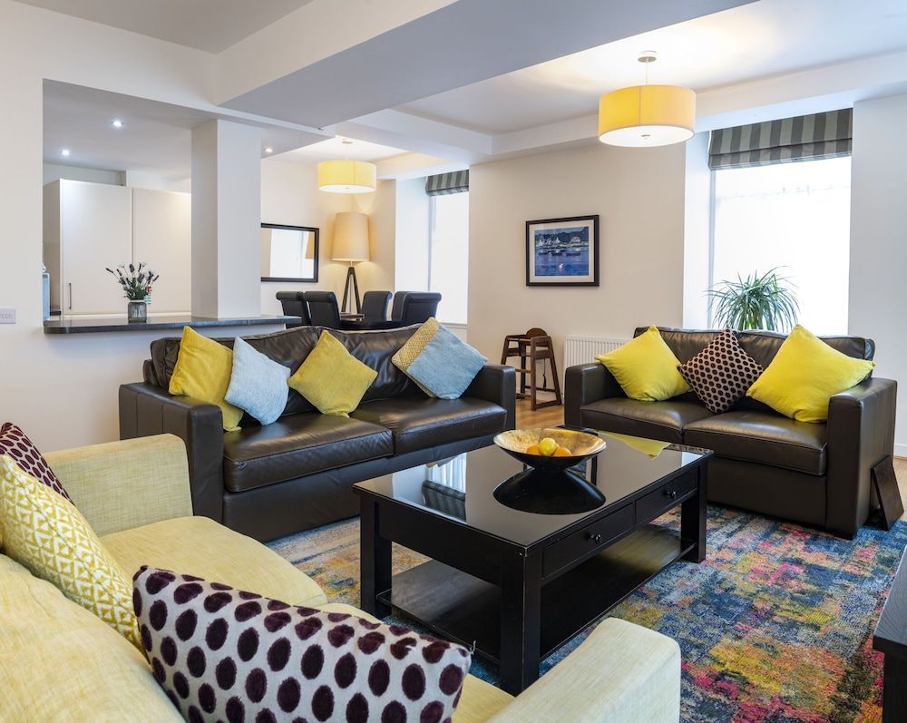 Inverness City Suites 1