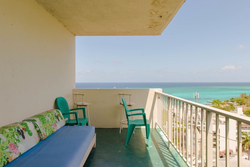 Montego Bay Club Beach Resort 1