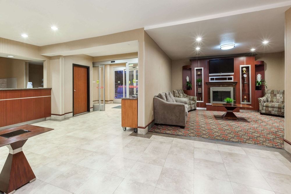 Travelodge by Wyndham Sylmar CA 2
