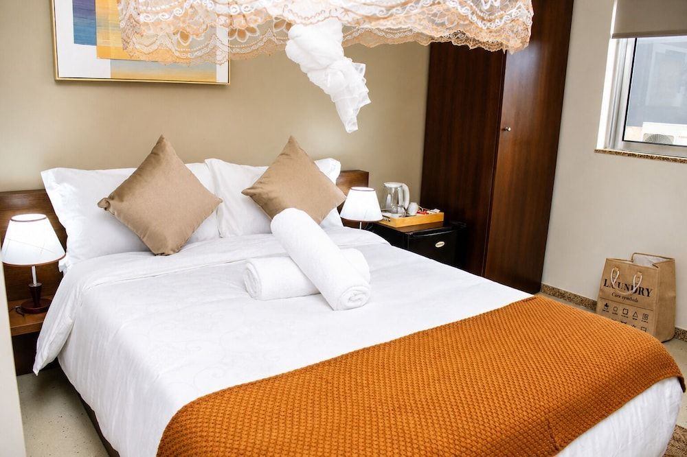 Paris - Luanda - AC Hotel - Luanda