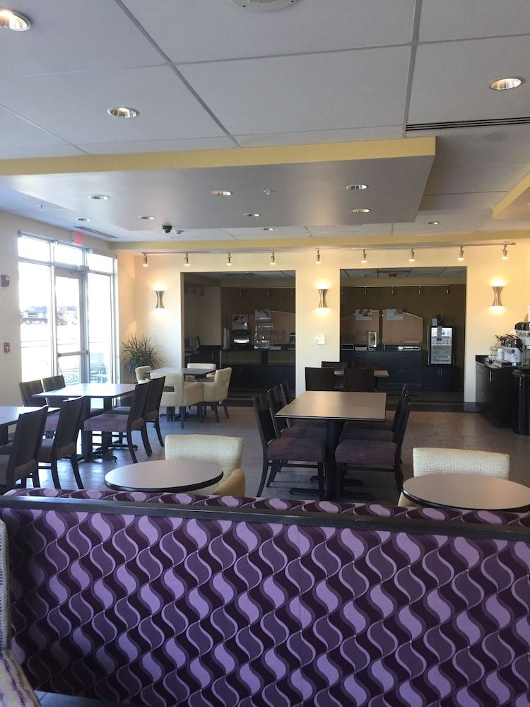Holiday Inn Express & Suites TAHLEQUAH by IHG 2