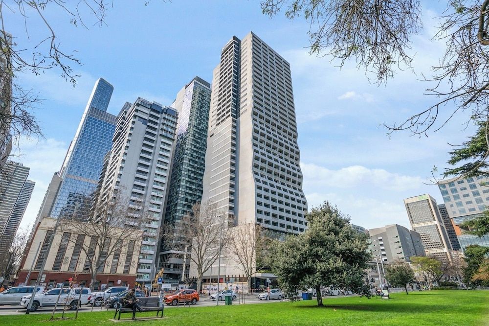 Oaks Melbourne on William Suites 1