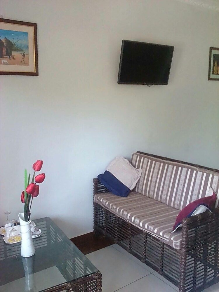 Dlux Hotel 2