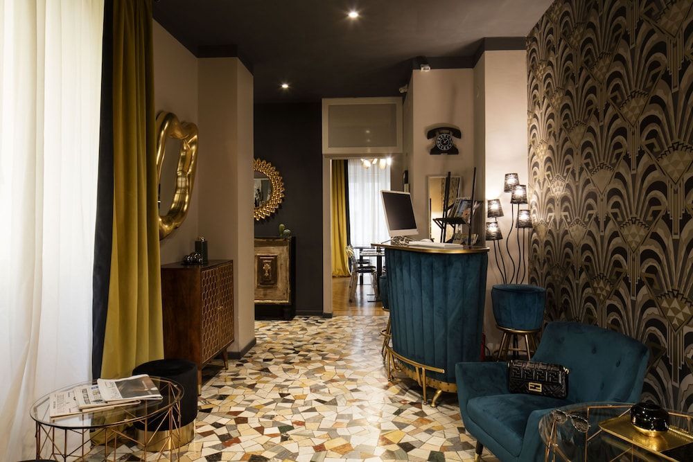 Mi Hotel Home 1