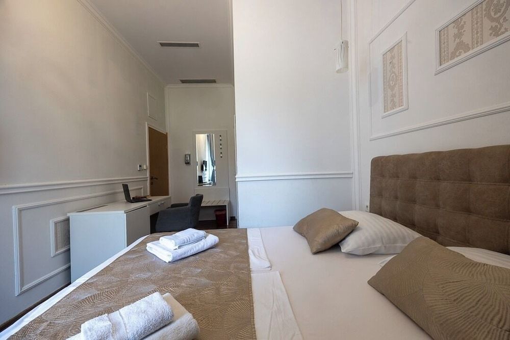 Silver Gate Rooms Dioklecijan Palace 2