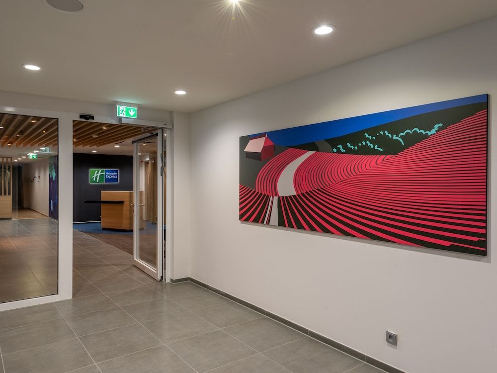 Holiday Inn Express - Hamburg South A7-AS42 by IHG 1