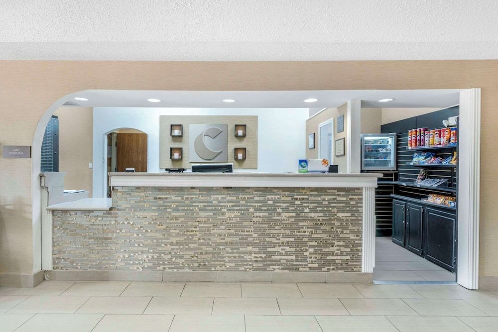 Comfort Inn & Suites La Grange - Louisville Area 2