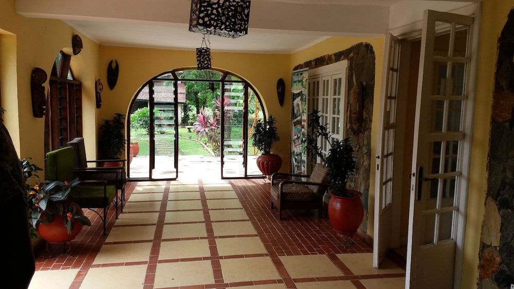Afrikiko Riverfront Resort 2