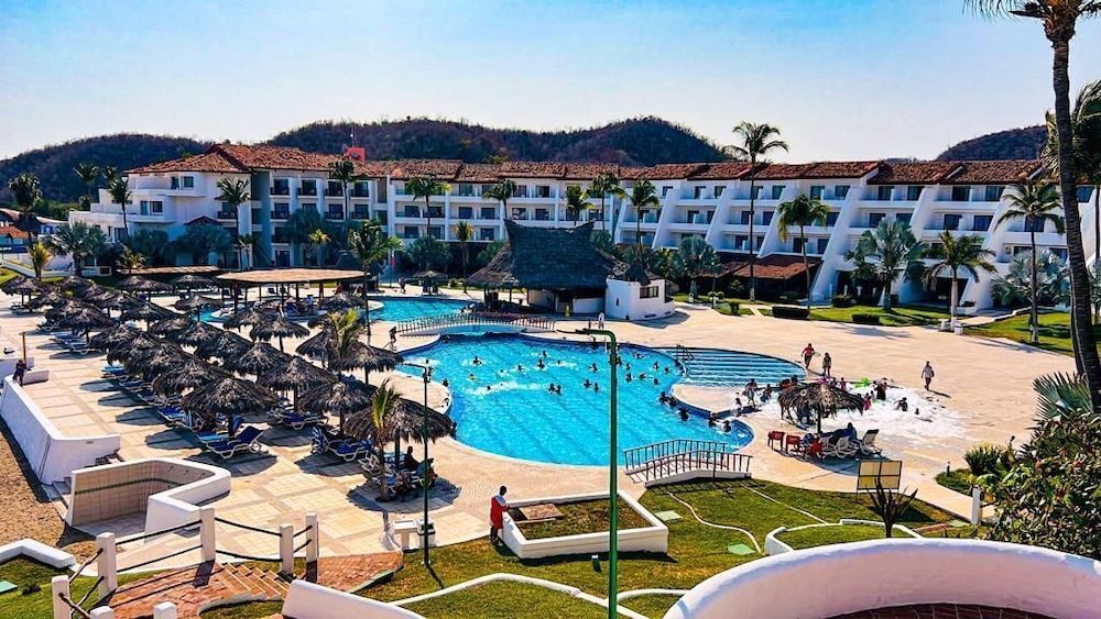 Los Angeles Locos - All Inclusive 1