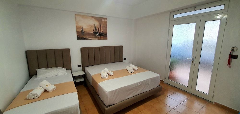 Hotel de Ksamil 2