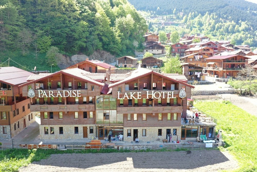 PARADİSE LAKE HOTEL 1
