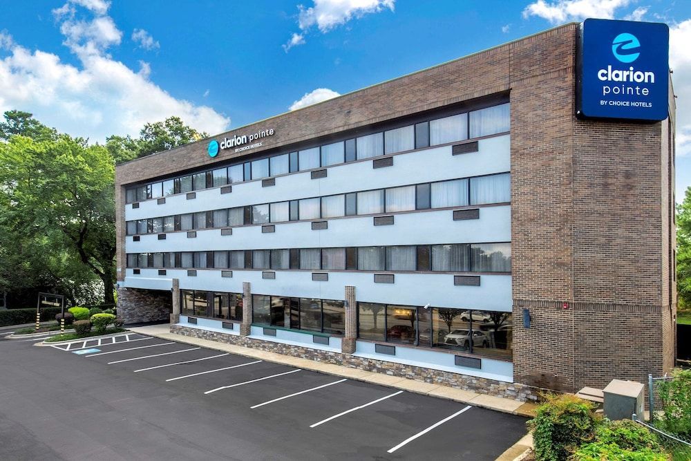 Clarion Pointe Raleigh Midtown 1