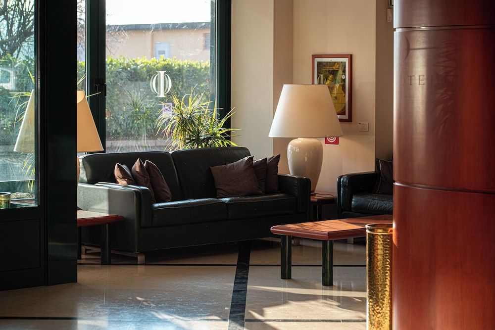 Phi Hotel Emilia 2