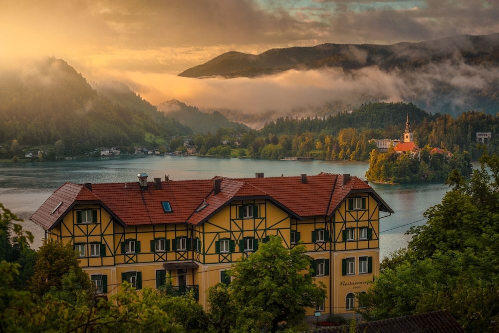 Hotel Triglav 1