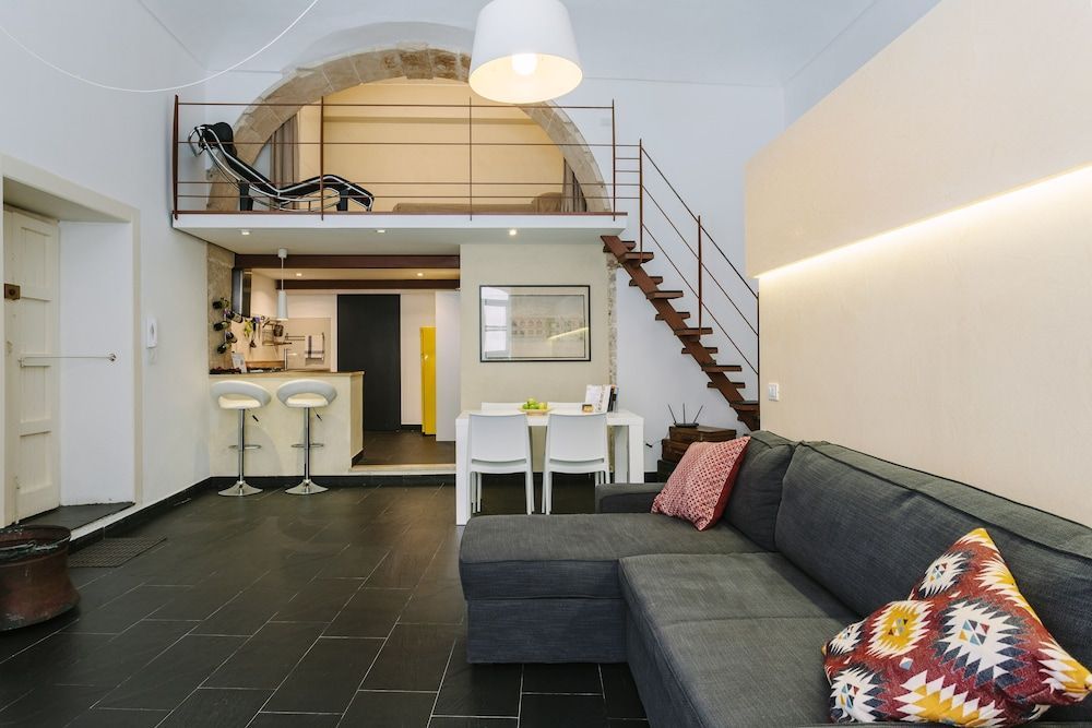 1743LOft 1