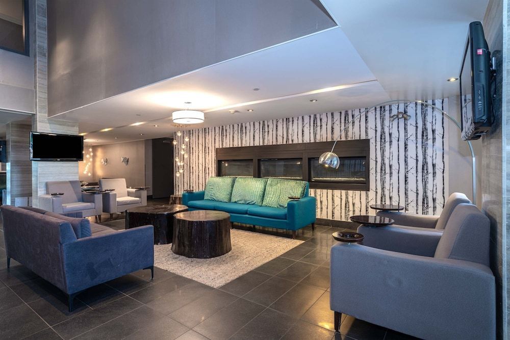 Sandman Signature Edmonton South Hotel 2