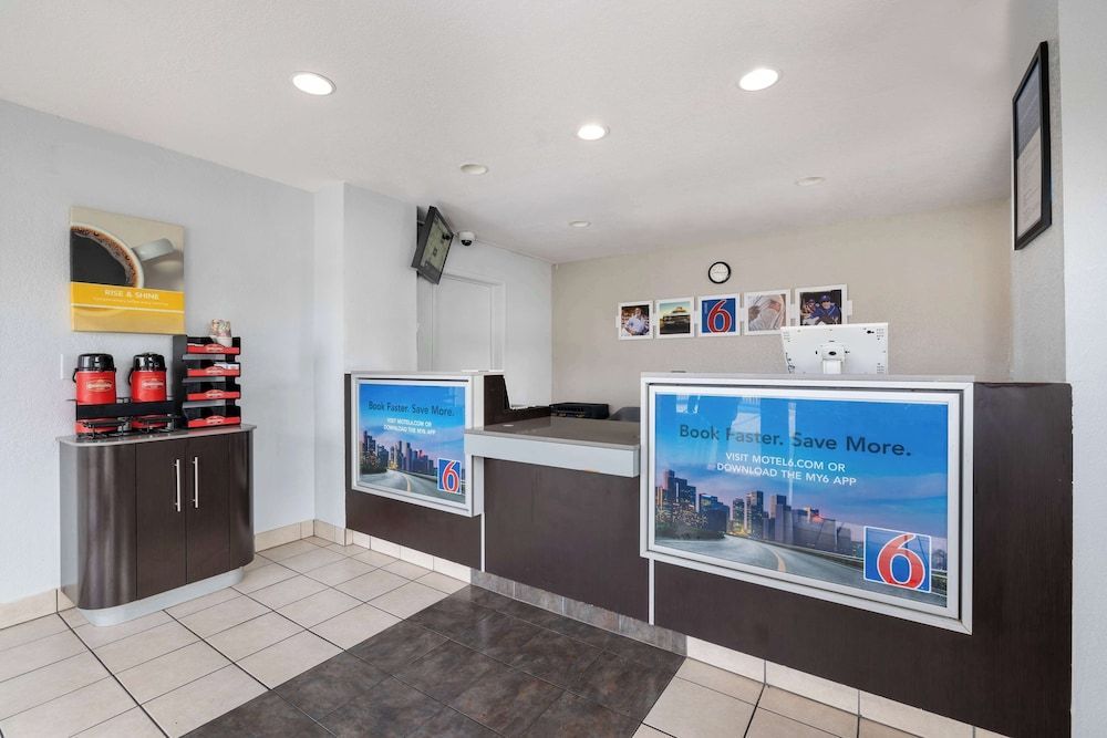 Motel 6-Santa Ana, CA 2