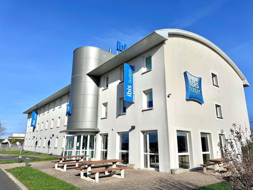 Hotel Ibis Budget Cosne Sur Loire 1
