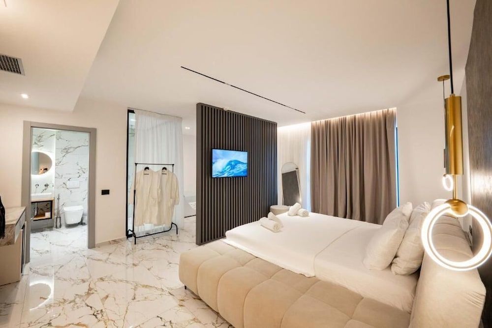 Hotel Resol 2 2