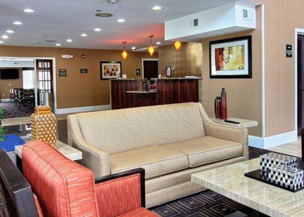 Quality Inn & Suites Greenville near downtown 2