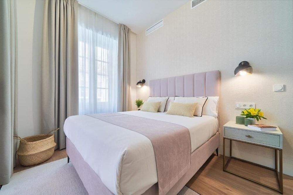 Select Malaga Suites 1