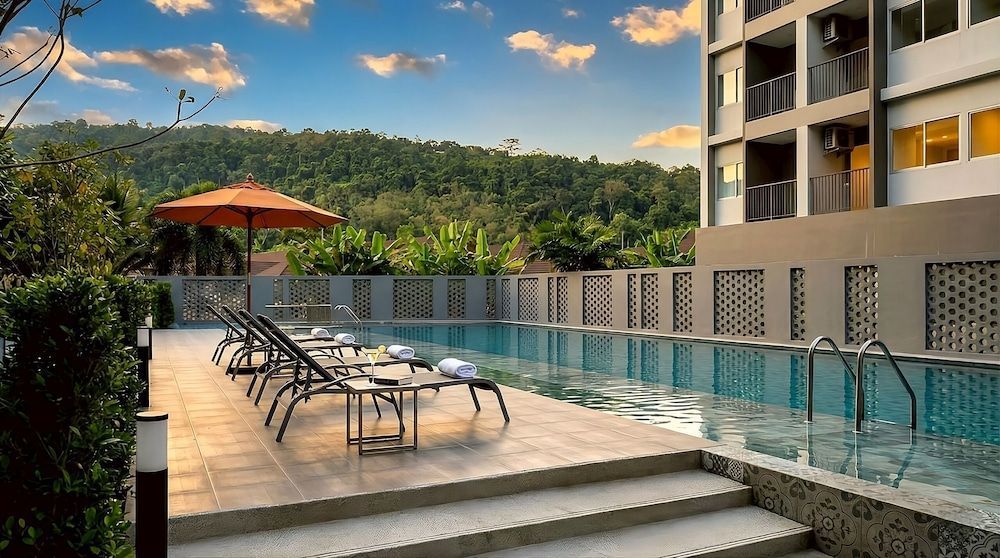 Beehive Boutique Hotel Phuket 1