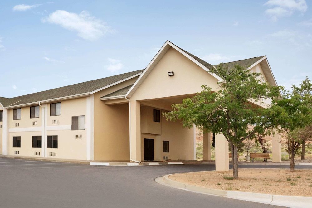 Travelodge by Wyndham Belen 1